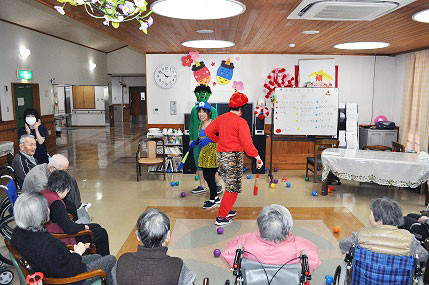 「鬼は外！福は内」みんなで豆まき