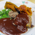 デミグラスソースを添えていただきました