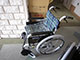 寄贈された新しい車椅子